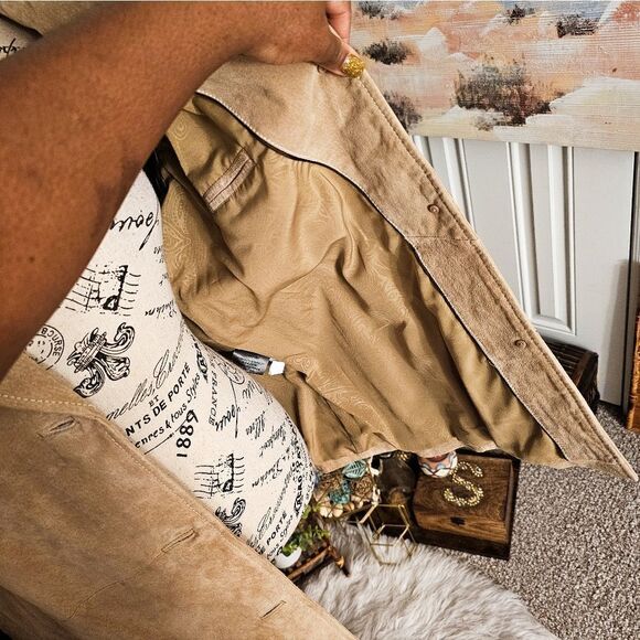 VTG Wilson Tan Suede Genuine leather Jacket. - Picture 11 of 14